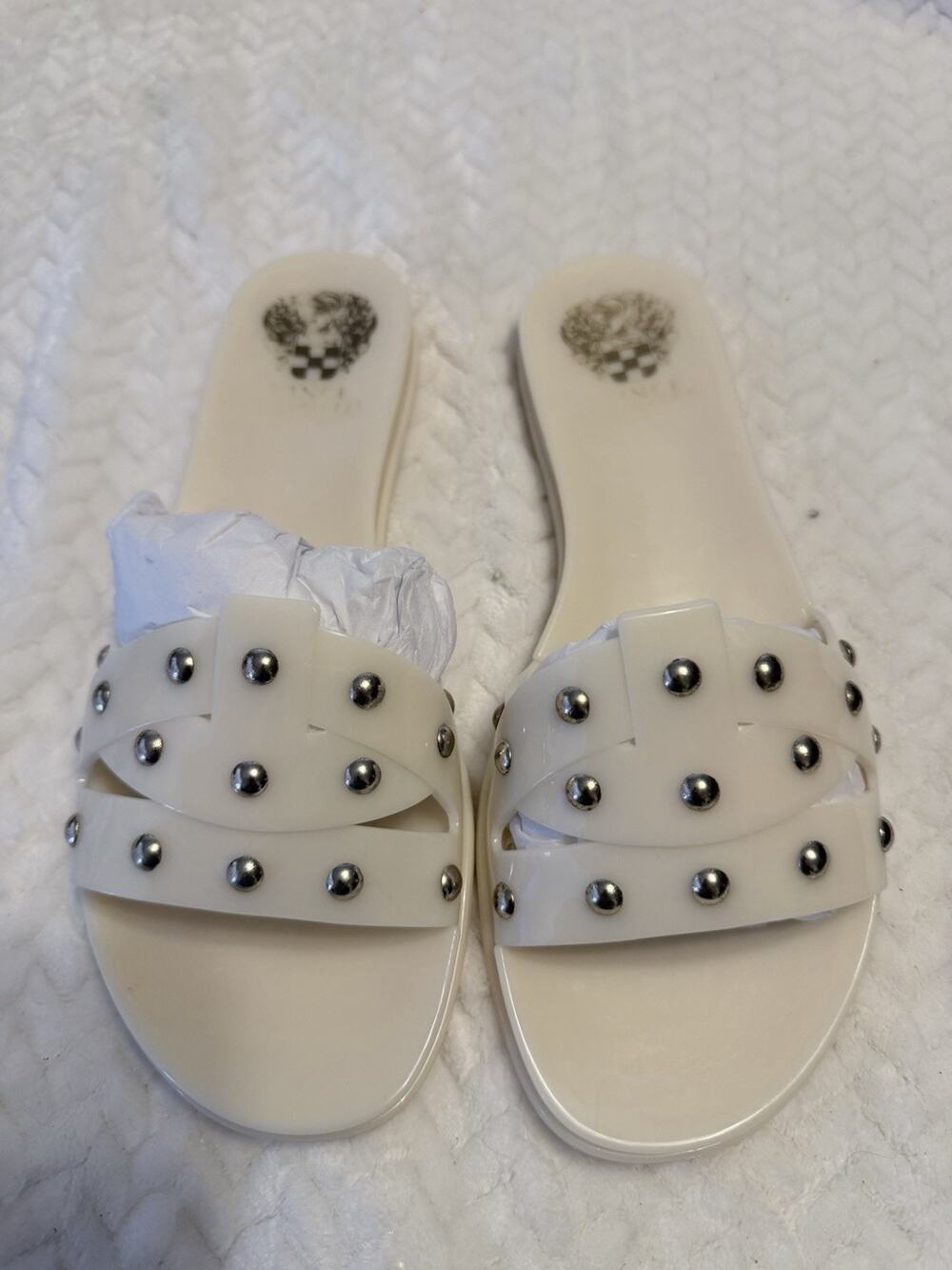 VINCE CAMUTO SANDALS EMELON SIZE 7 CREAMY WHITE